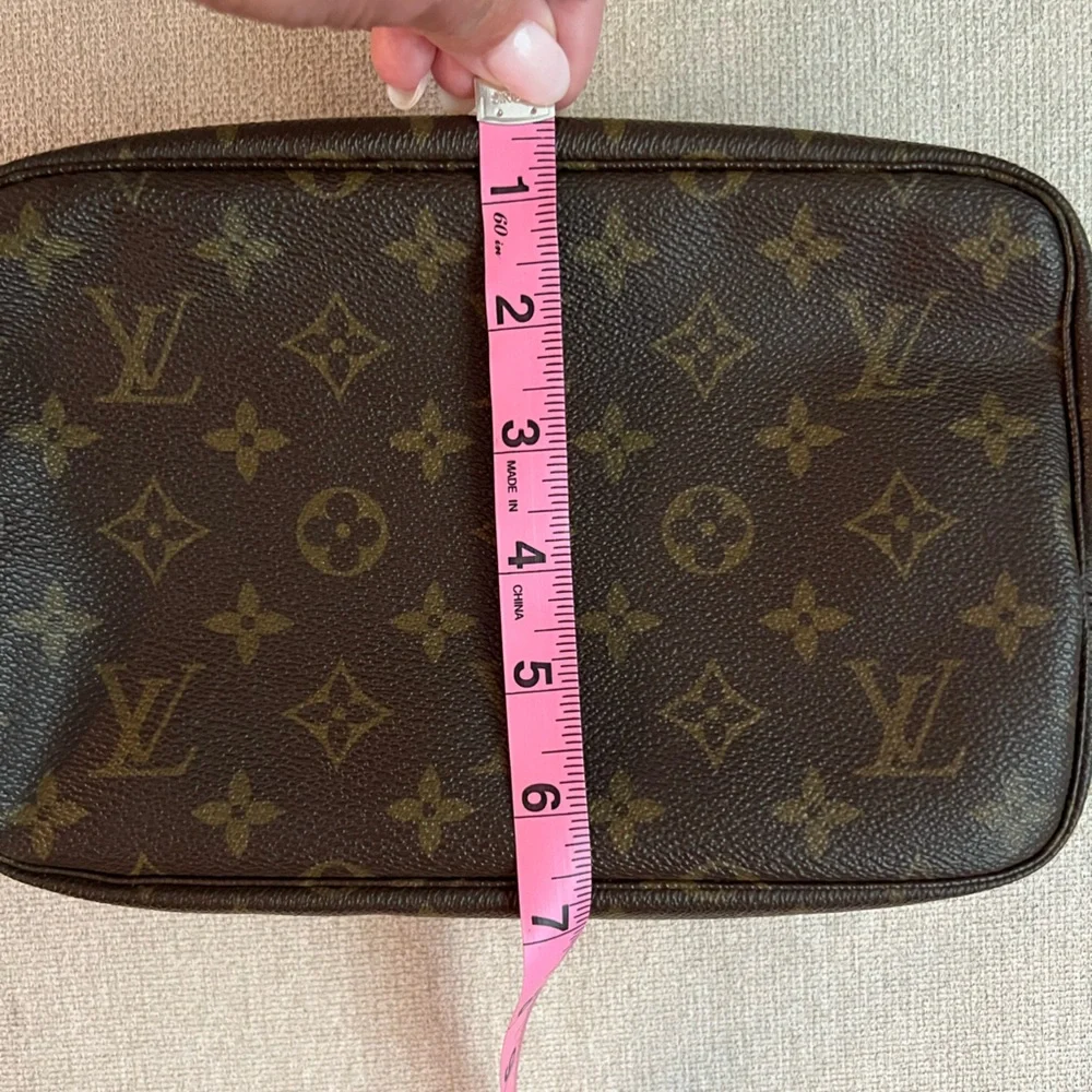 Louis Vuitton Monogram Trousse Toilette 28